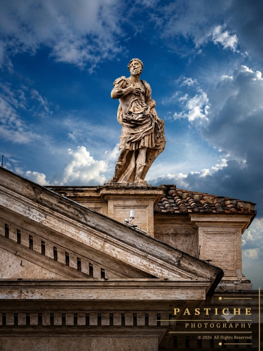 Statue atop Vatican colonnade