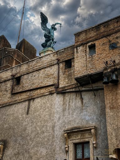 Archangel Michael a top Castel