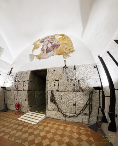 Gun and Canon Room